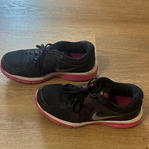 Nike Women's Dual Fusion Athletic Shoes